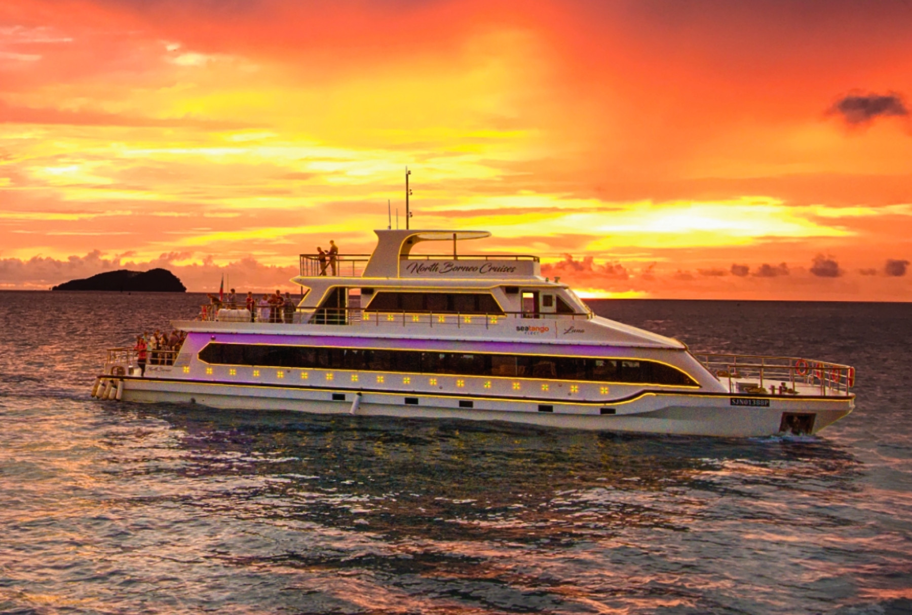 North Borneo Cruises Sunset Dinner Cruise
