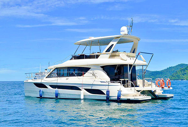 Amazing Love Luxury Yacht